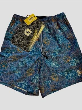 NWT SCOTTY CAMERON GALLERY Peace Surfer Making Waves Swim Trunk Shorts S Beach